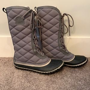Cute Sorel Women’s 7.5 gray Out and about boots
